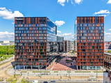 Brama Miasta B, nowoczesny budynek biurowy Skanska w Łodzi, zyskuje nowego najemcę. Jest nim Spółka Centralny Port Komunikacyjny, odpowiedzialna za strategiczne inwestycje infrastrukturalne w ramach programu Port Polska. Decyzja Spółki o wyborze Łodzi na 